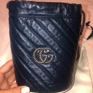 Gucci GG Marmont mini bucket bag